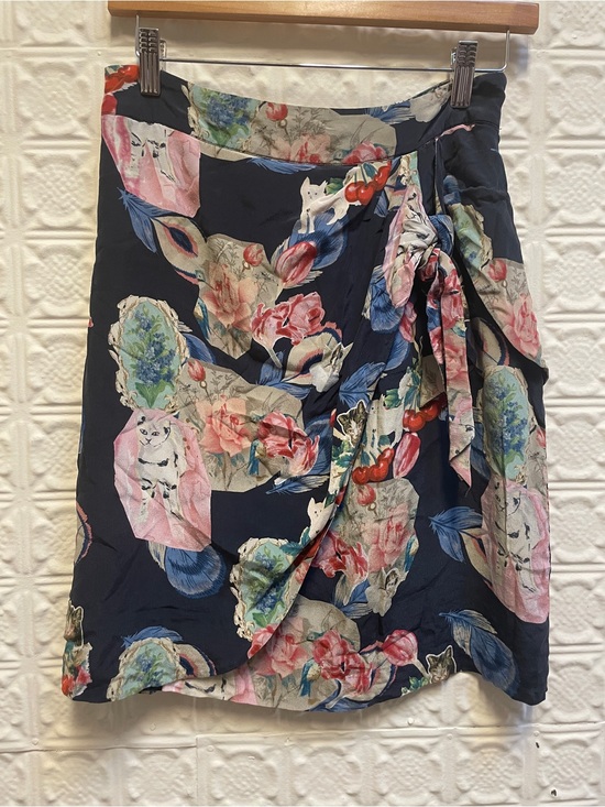 Anthropologie Dresses & Skirts - Navy Silk Floral & Cat Print Wrap Skirt